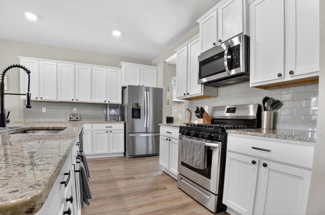 Building Photo - 7905 Camellia Bud Ct