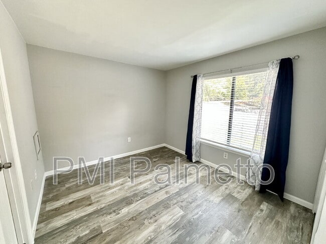 Building Photo - 405 Harbison Blvd