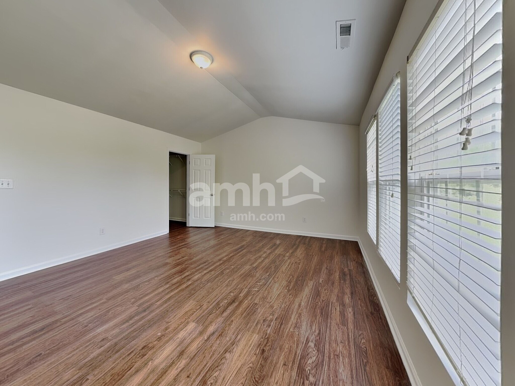 Building Photo - 2002 Gushing Dr