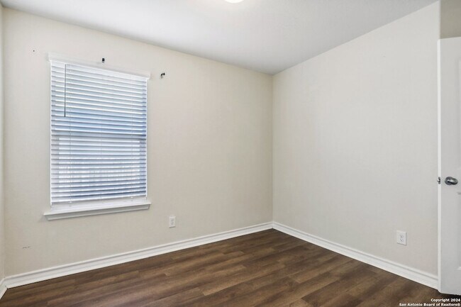 Building Photo - 6906 Quantum Lp