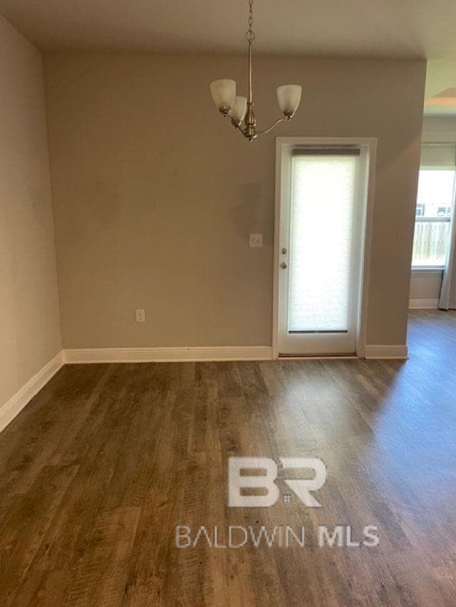 Building Photo - 9416 Sitka Dr