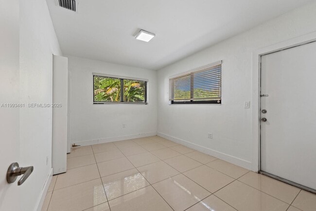 Building Photo - 1911 NW 30th St