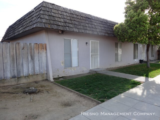 Primary Photo - 2 Bedroom Apartment in Clovis! Sec 8 OK!