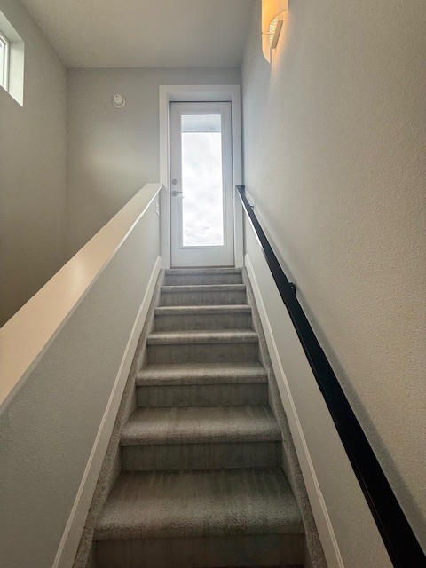 Building Photo - 2030 E 20th Ave