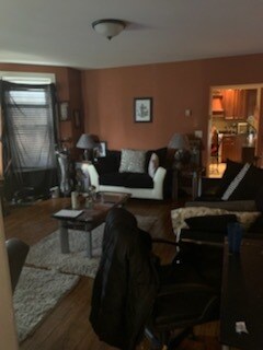 Living room - 403 E Penn St