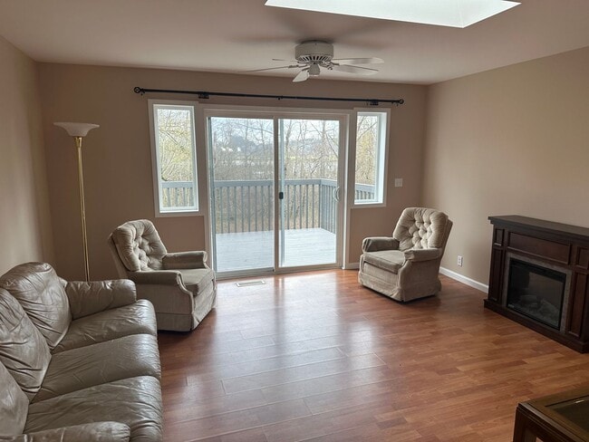 Building Photo - Mount Vernon 3 Bedroom