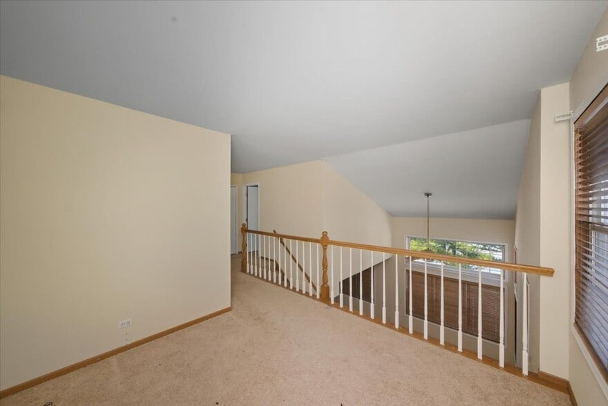 Building Photo - 118 Cambrian Ct