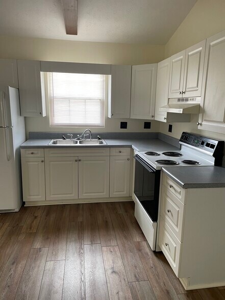 Building Photo - 165 Iced Ln