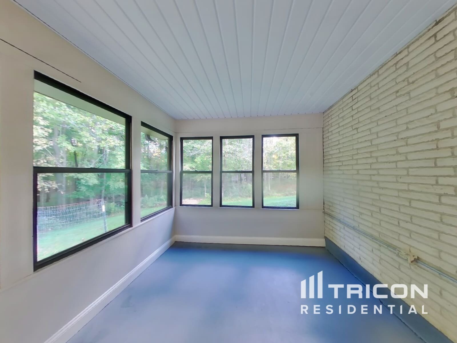 Building Photo - 869 Oakwood Dr