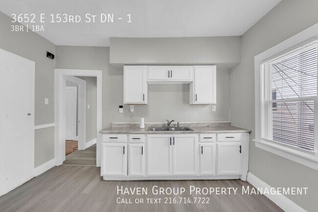 Building Photo - 3652 E 153rd St