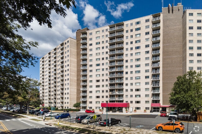 Building Photo - Park Place Condominium