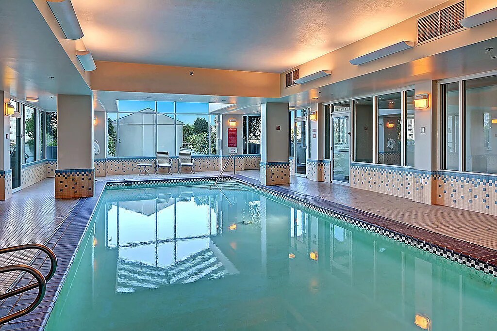 Pool - 2600 2nd Ave