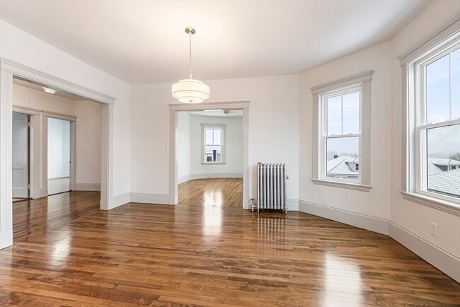 Building Photo - 41 Westmoreland St