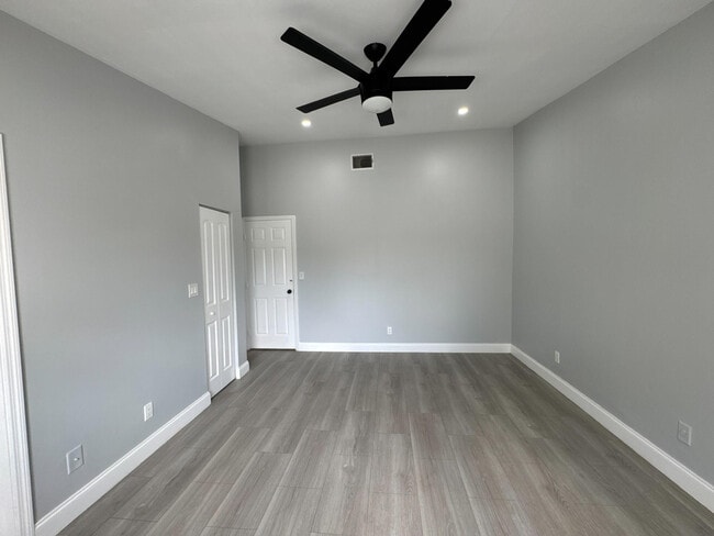 Building Photo - 5516 NW 22nd St