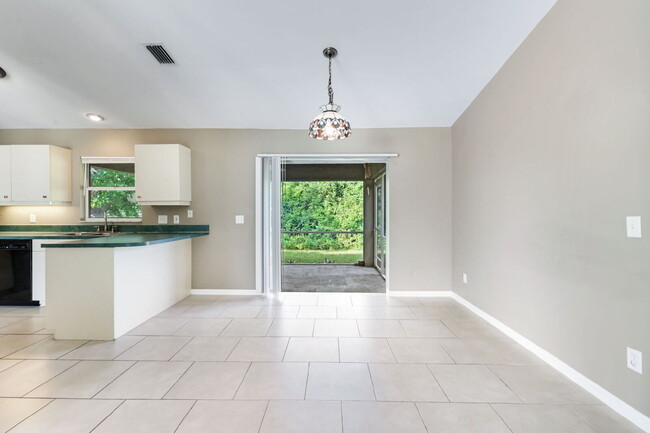 Building Photo - Your Next Home Is Here – 3BR/2BA in San Ca...