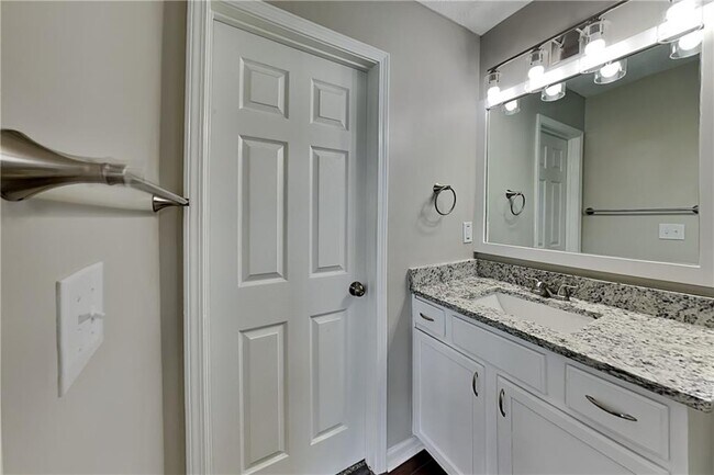 Building Photo - 144 Cobbler Cove Dr