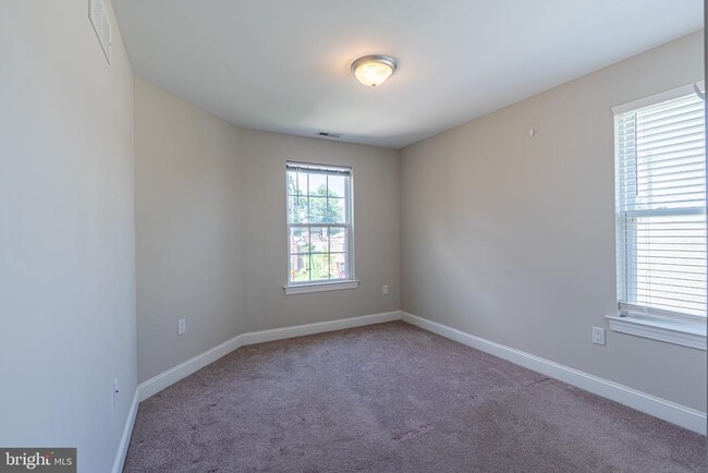 Building Photo - 9411 Frankford Ave