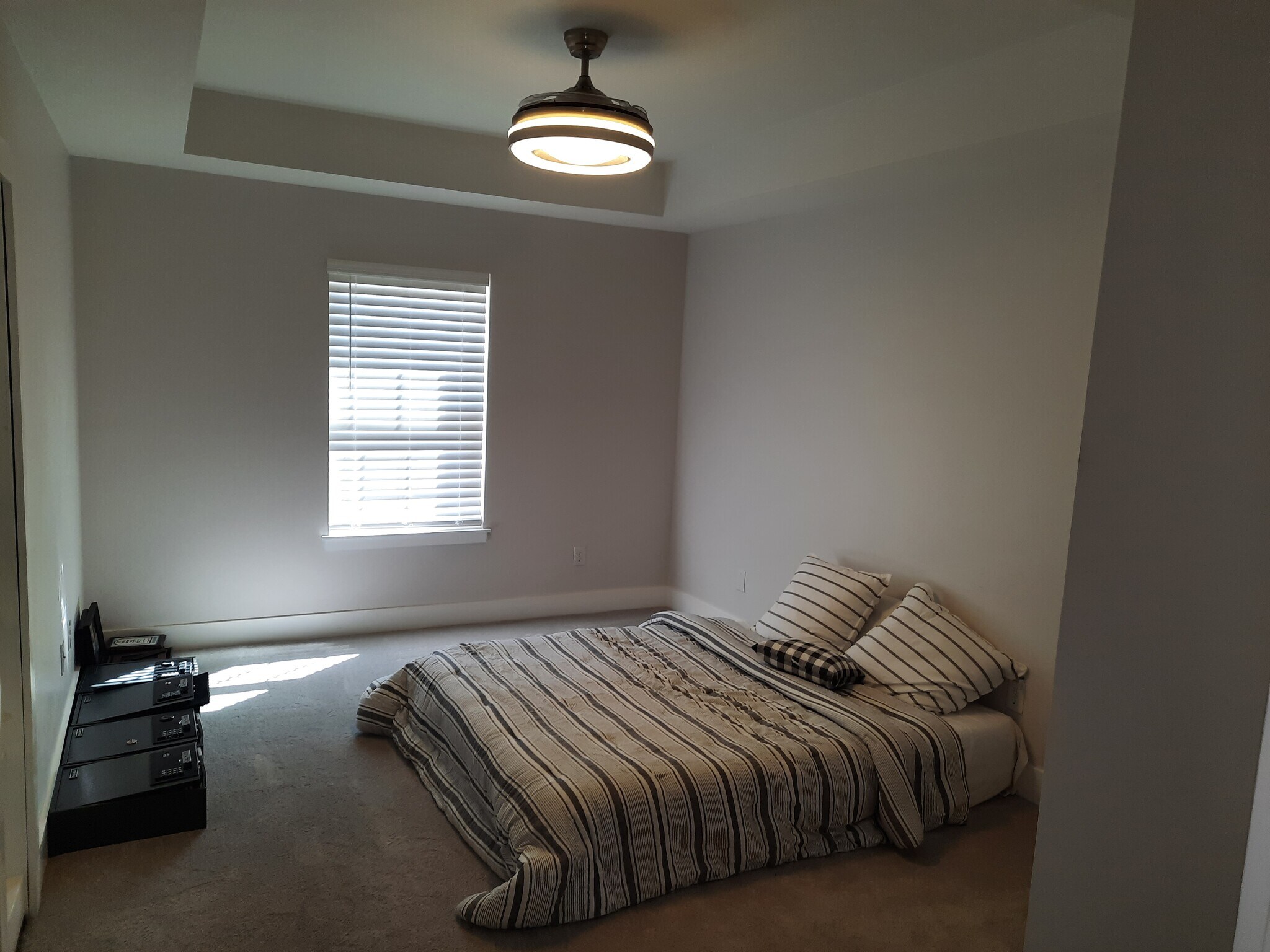 Building Photo - 1735 Woodridge Dr