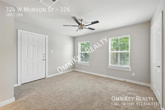 Building Photo - 324 W Munson St