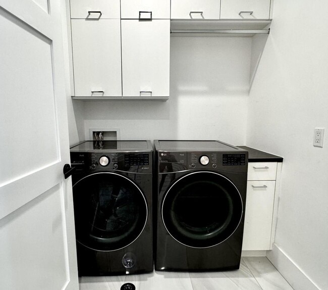 Building Photo - 3107 N 70th St