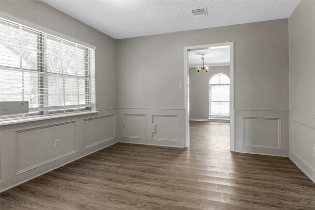 Building Photo - 1507 Sweet Grass Trail