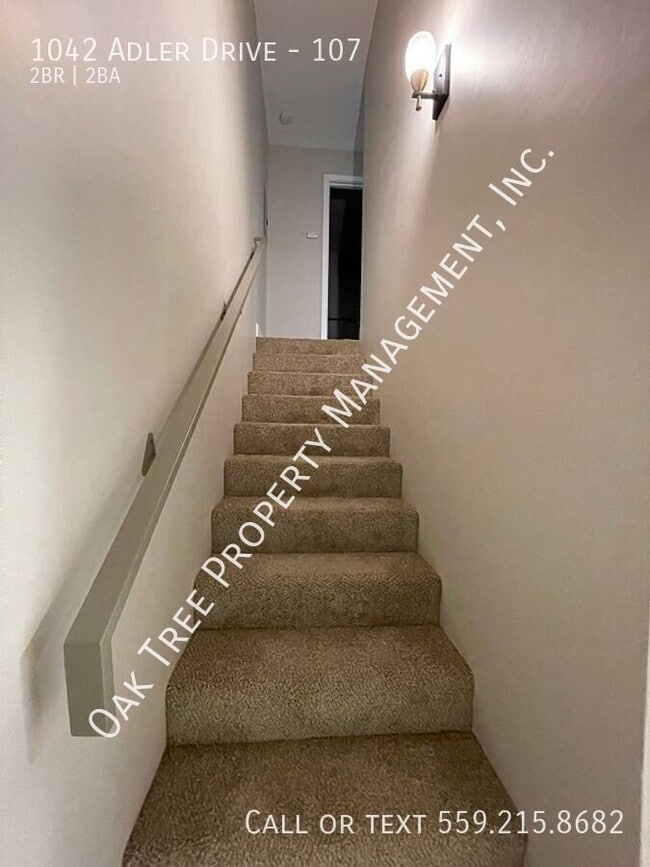 Building Photo - 1042 Adler Dr