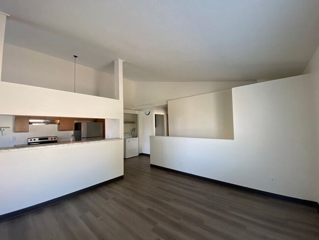 Building Photo - Spacious 3 bed, 1 bath West Fargo!