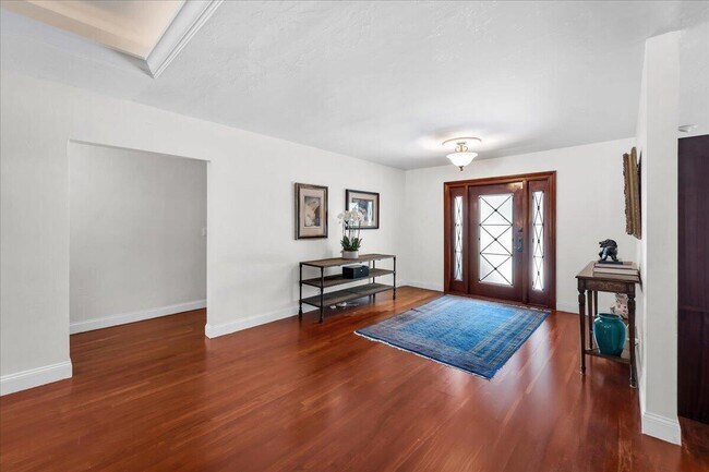 Building Photo - 2908 Banyan Blvd Cir NW