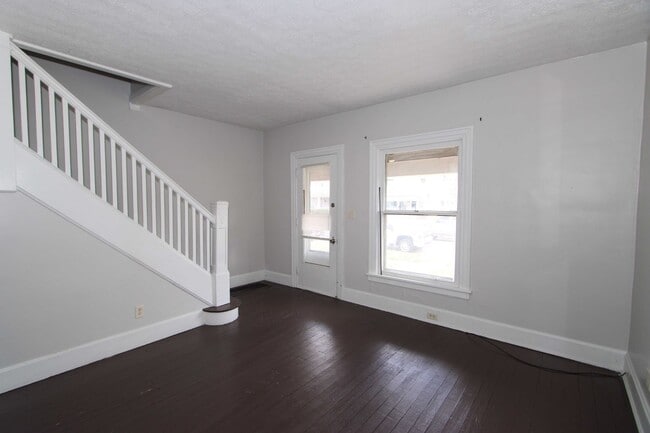 Building Photo - 202-204 Harrison Street Middletown OH 45042