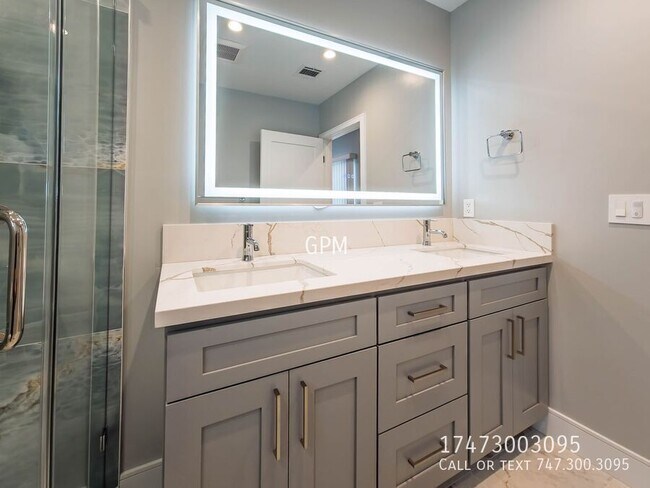 Building Photo - 6454 Gentry Ave