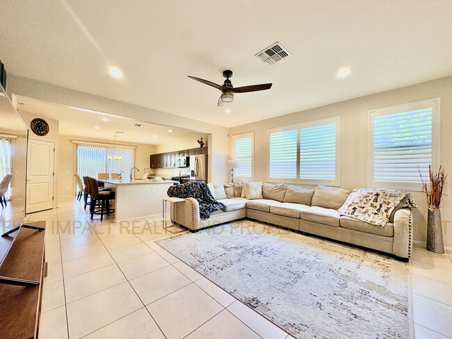 Building Photo - 6711 E Via Boca Grande