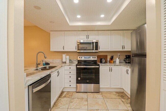 Building Photo - 95 Dondanville Rd