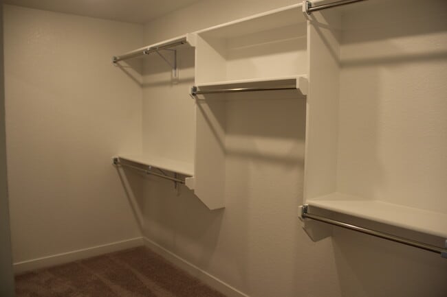 Building Photo - PKR Investments LLC(3715SWClaytonDR)