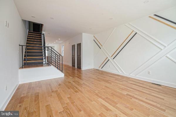 Building Photo - 1323 S 22nd St