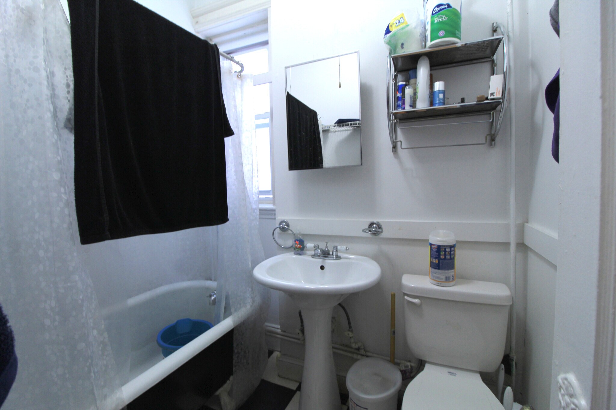 Building Photo - 83 Gordon St