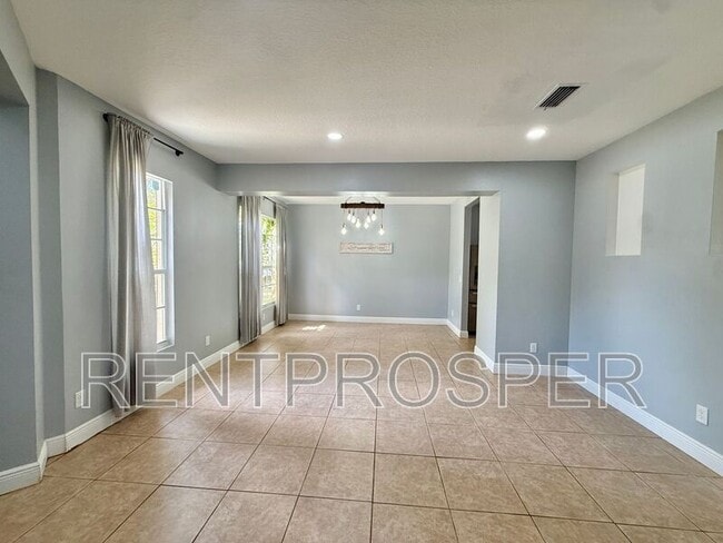 Building Photo - 4205 Canby Dr