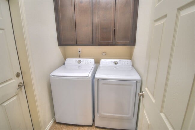 Building Photo - RIo Rancho at it BEST !!!