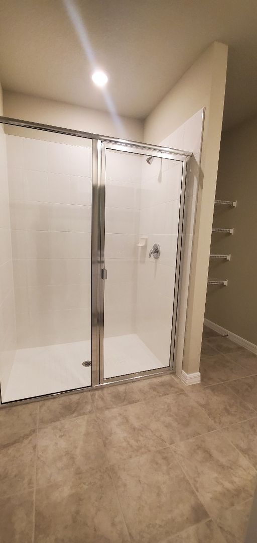 Building Photo - 4-Bedroom, 2.-Bathroom in Winter Haven ***MOVE-IN SPECIAL/50% OFF 2ND MONTH***