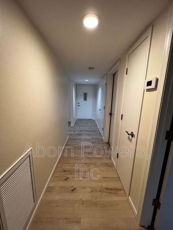 Building Photo - 5111 Loch Leven Dr