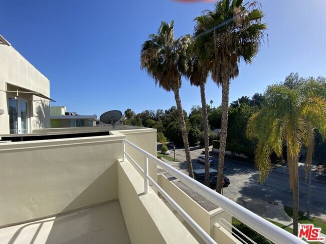 Building Photo - 11099 Ophir Dr