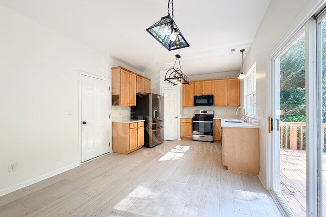 Building Photo - 112 Huntersville Rd