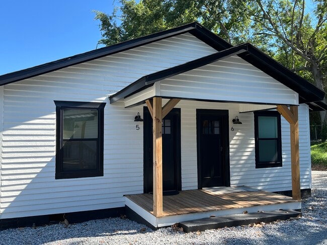 Building Photo - 331 N Wayne St