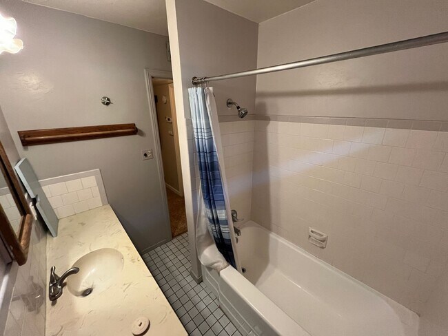 Building Photo - Private Showings Only! Charming Country Home Now Available!