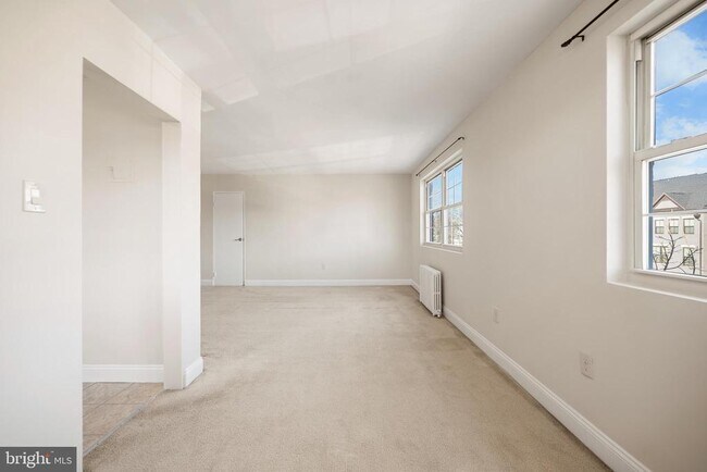 Building Photo - 5310 8th Rd S