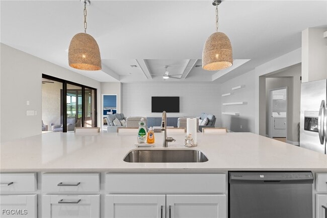 Building Photo - 10575 Timber Creek Dr