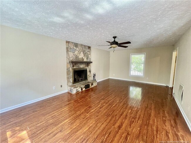 Building Photo - 384 Bahama Loop