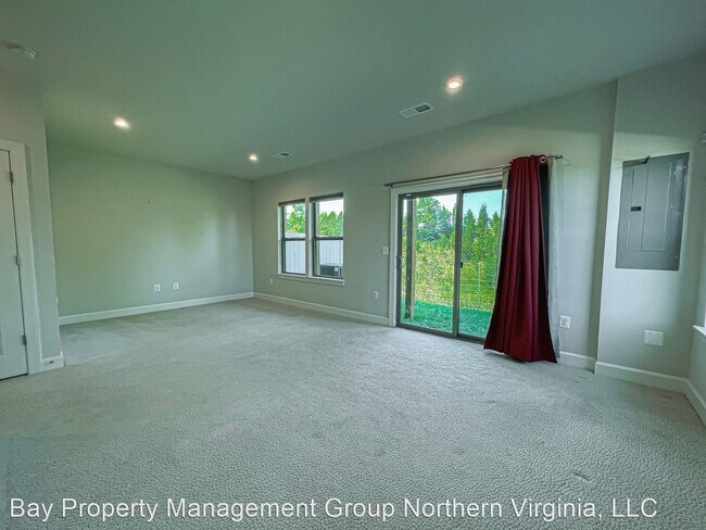 Building Photo - 3 br, 3.5 bath House - 10605 Speiden Trail