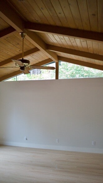 Building Photo - 620 Lockwood Dr