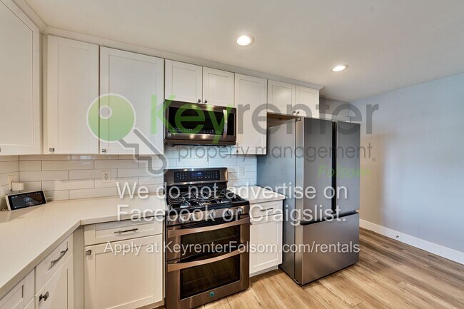 Building Photo - 10364 Newton Way