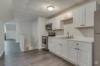 Building Photo - 441 N Potomac St